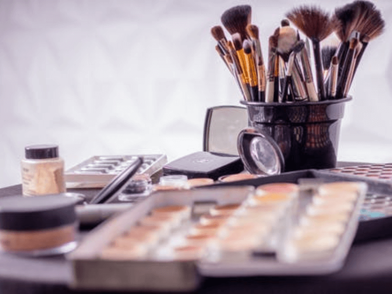 Lancôme & YSL lanceren make-up technologieën