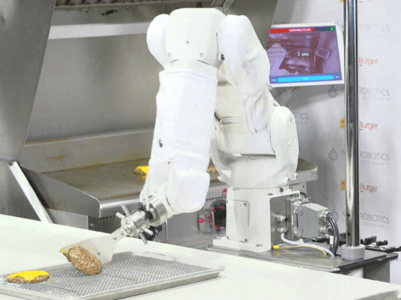 White Castle lanceert eerste robot in fastfoodkeuken